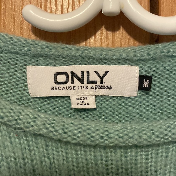 Sweater - Picture 2 of 2